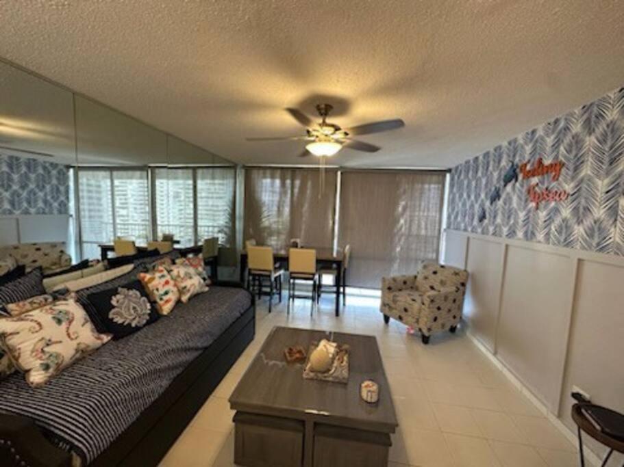 Seaside Serenity Apartment *